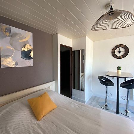 Studio Centre Port Avec Piscine Residence Port Richelieu แอกด์ ภายนอก รูปภาพ